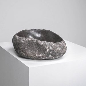 QUARI BASALT THIN 02 VOLCANIC GREY COLOR