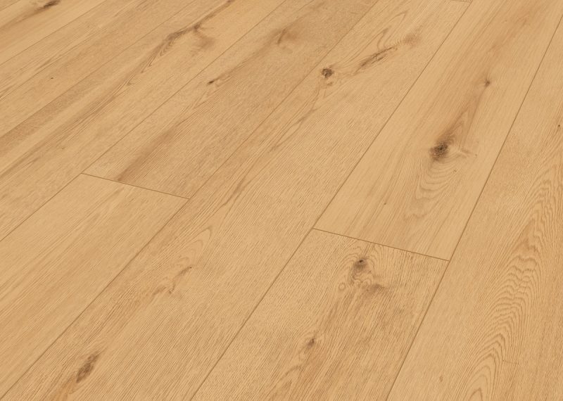 HOLLYBURN - CANADIAN FLOORING AND RENOVATIONS | Canadian renovation flooring