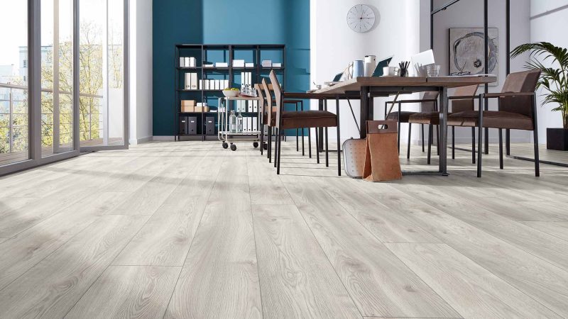 Makro Oak White