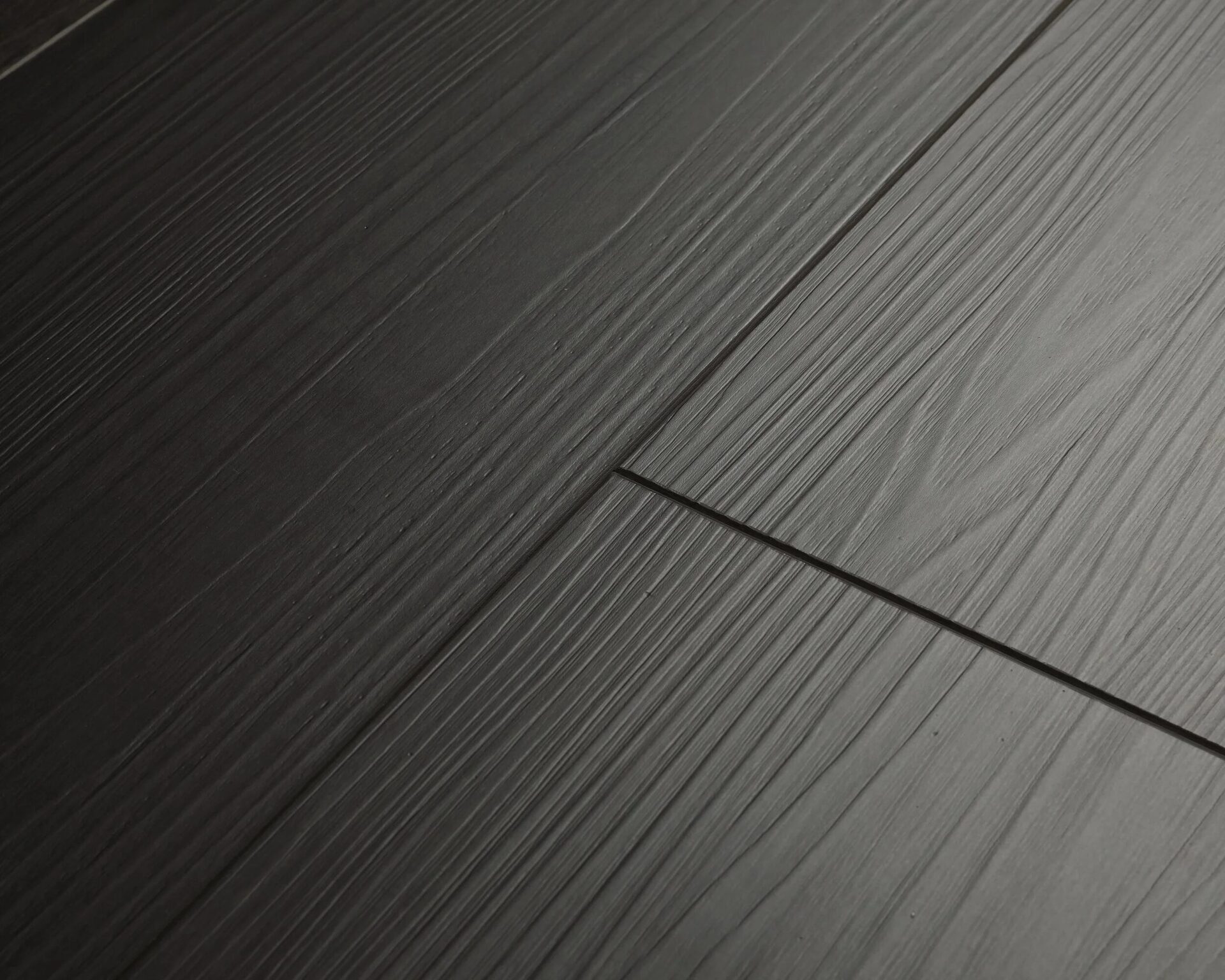 C314 Ebony — Monterey