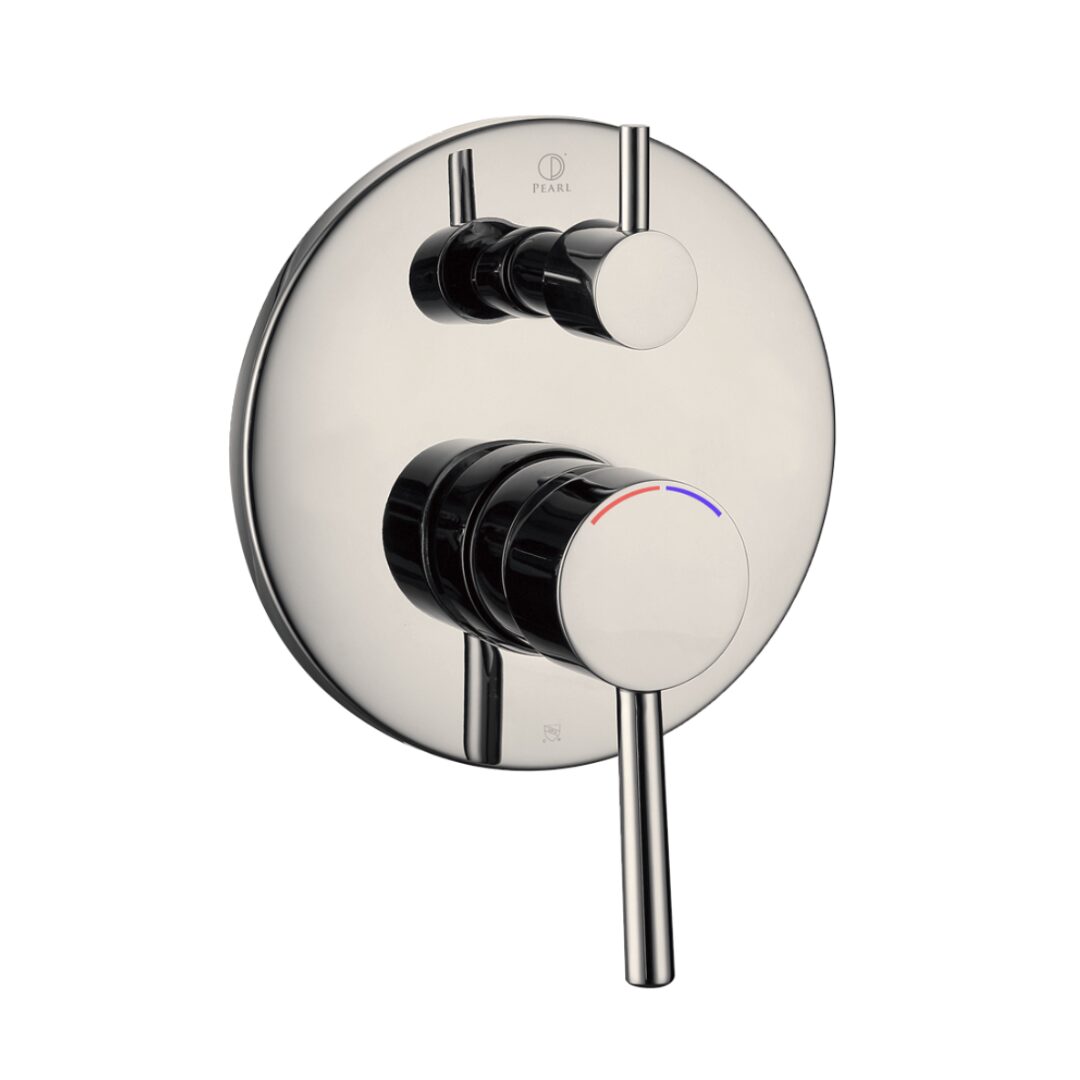MADISON II Brushed Nickel Shower Head — Pearl