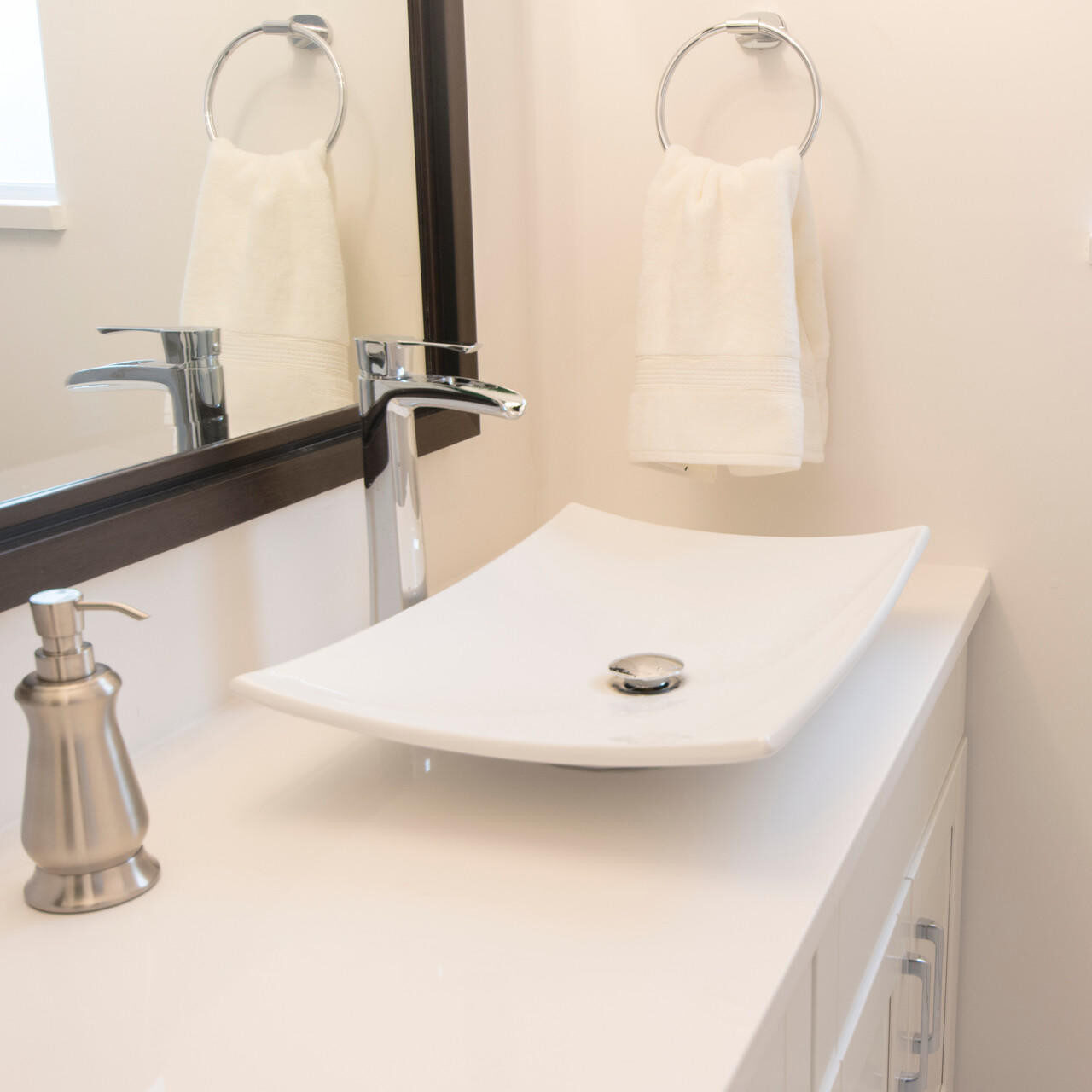 KASU DN Ceramic Bathroom Sink — Pearl
