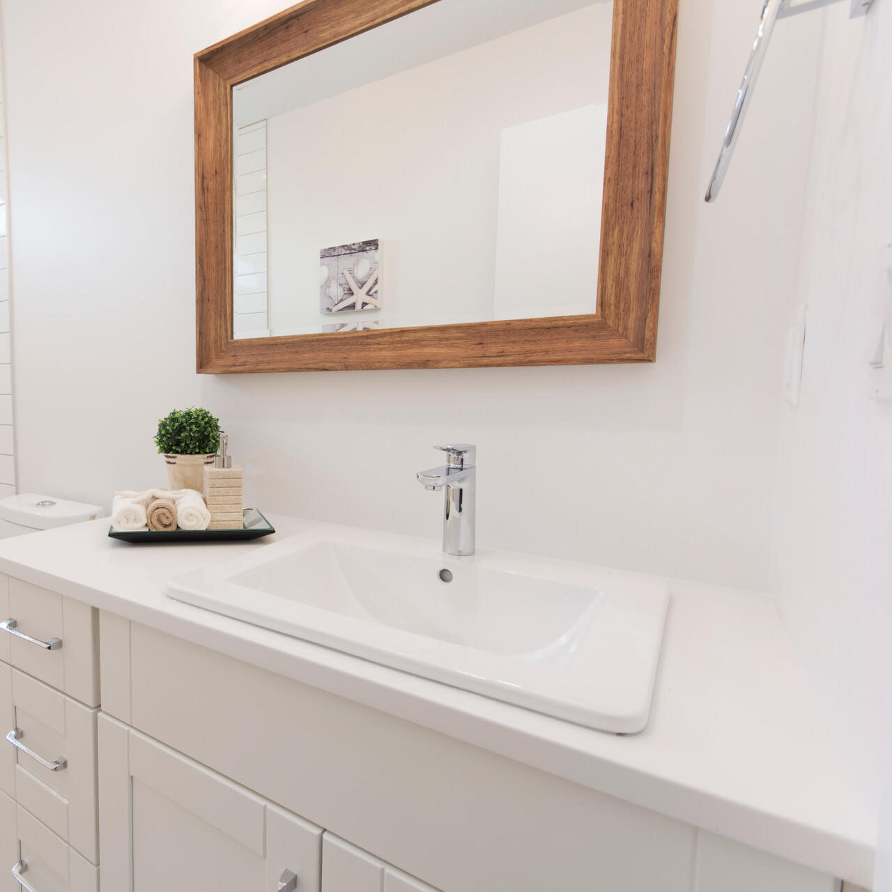 KASU TC Ceramic Bathroom Sink — Pearl