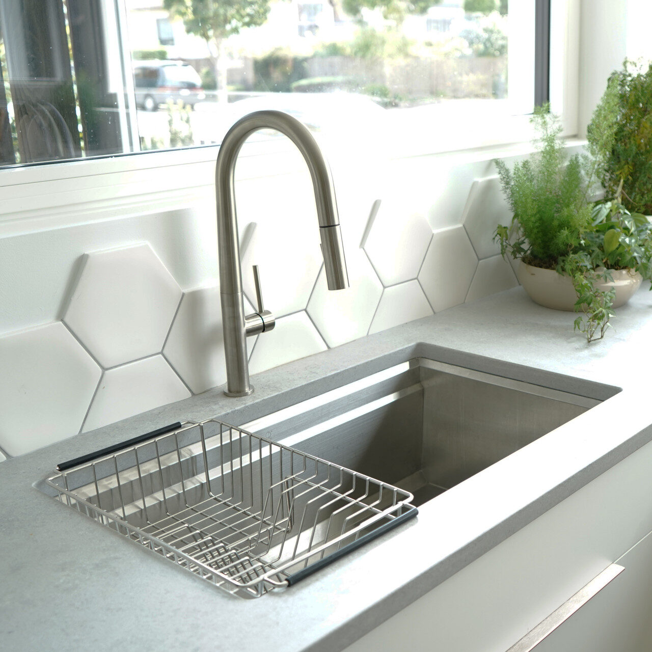 LENNOX II Brushed Nickel Kitchen Faucet — Pearl