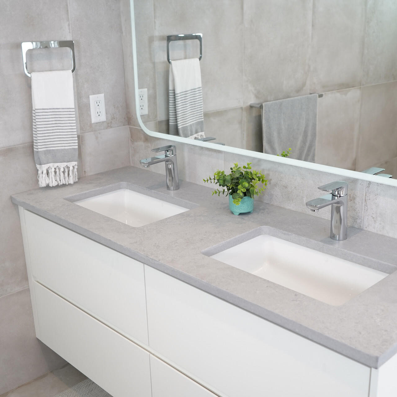 JULIA Chrome Bathroom Faucet — Pearl
