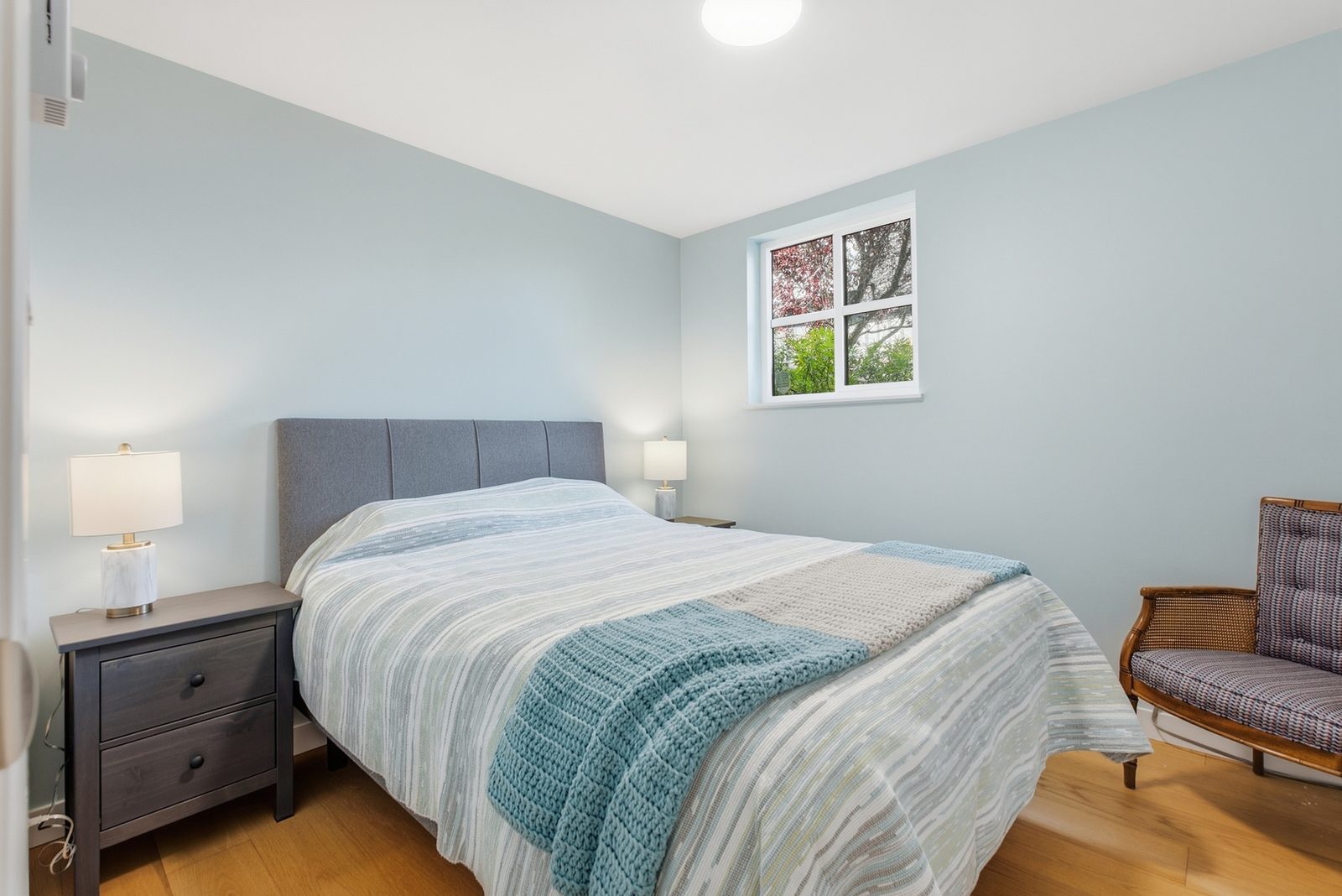 After — Pipa — Kitsilano Townhouse renovation (photo 4) · Canadian Flooring & Renovations Vancouver