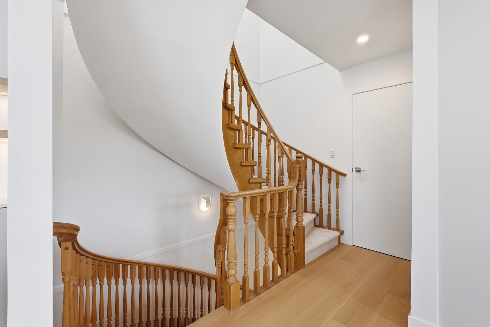 After — Pipa — Kitsilano Townhouse renovation (additional photo 10) · Canadian Flooring & Renovations Vancouver